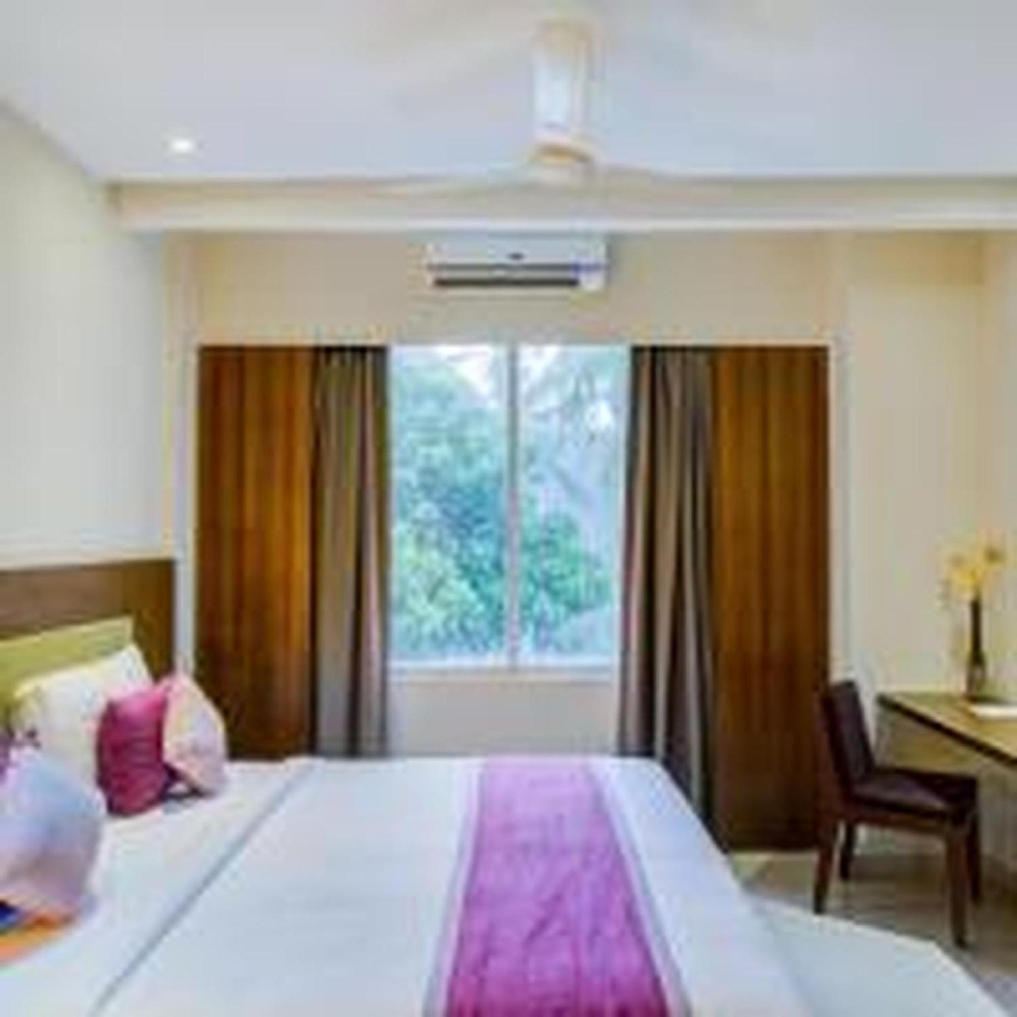 فندق Jk Residency Kelakam المظهر الخارجي الصورة