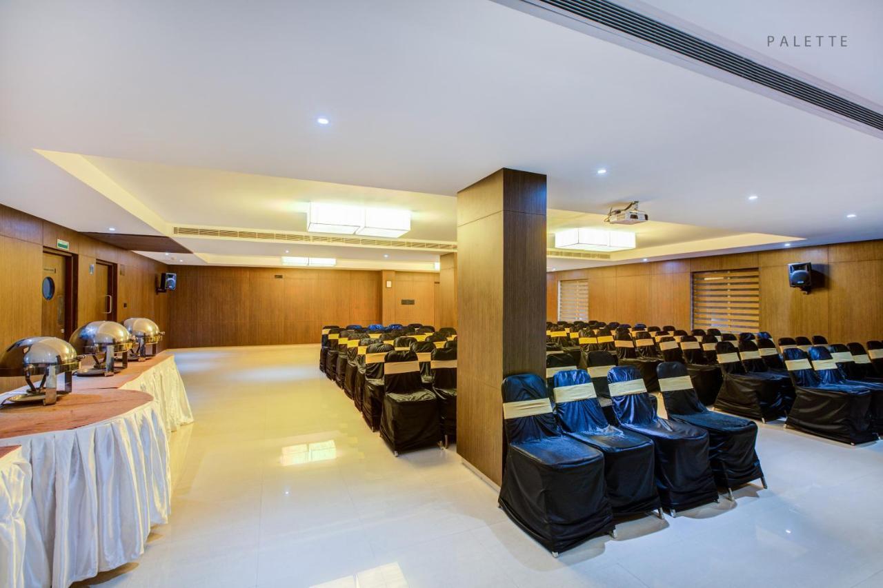 فندق Jk Residency Kelakam المظهر الخارجي الصورة
