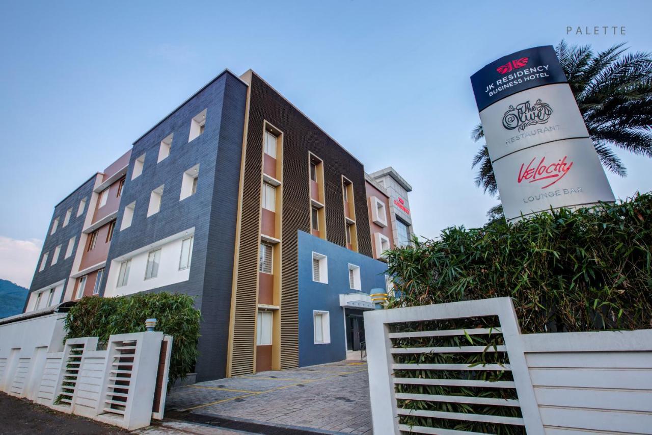 فندق Jk Residency Kelakam المظهر الخارجي الصورة
