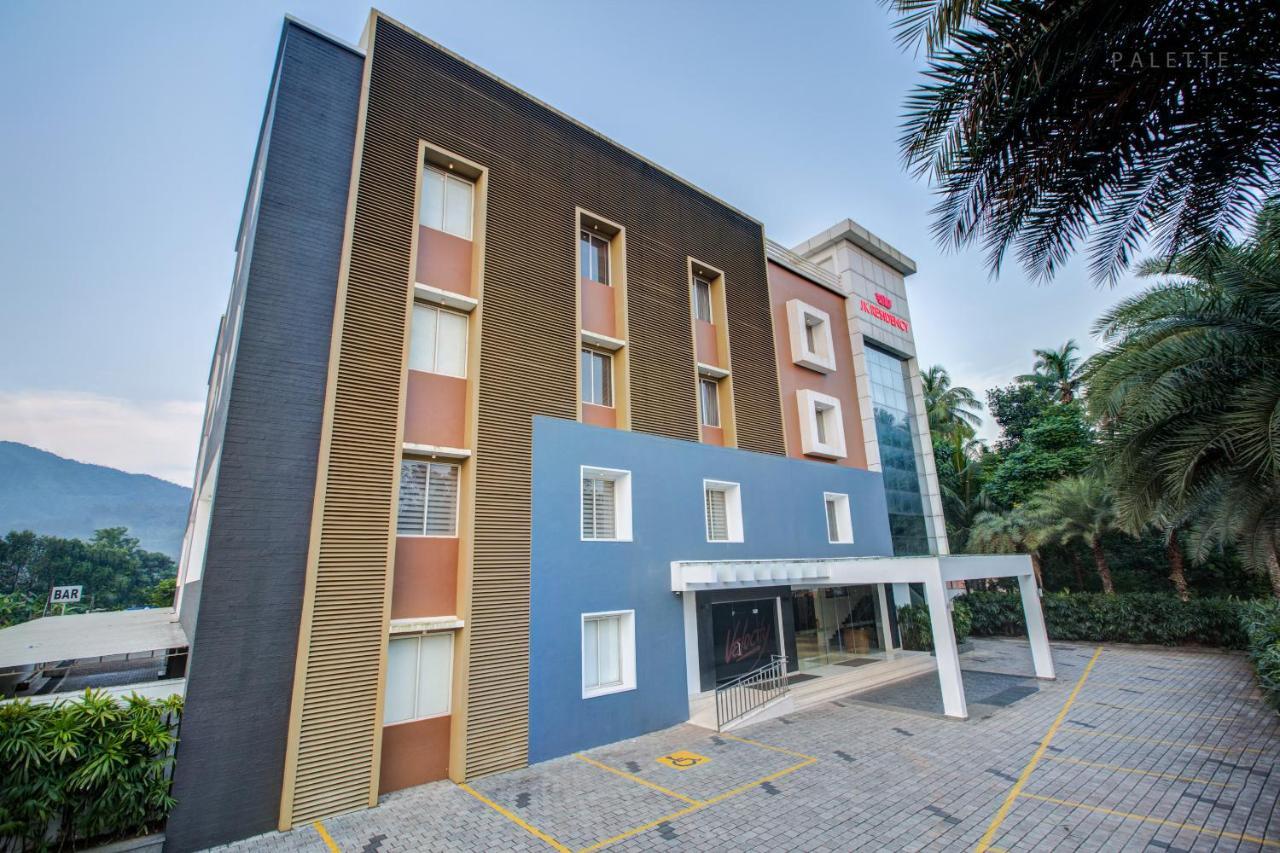 فندق Jk Residency Kelakam المظهر الخارجي الصورة